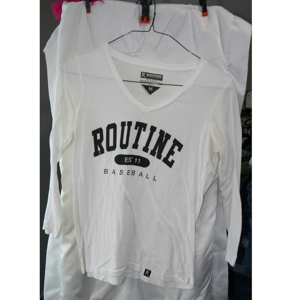 Routine Baseball Womens White Graphic V-Neck Long Sleeve T-Shirt Size M USA Made